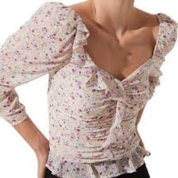 Astr Revolve floral touches sweetheart top small 3/4 sleeve cropped ruffle pink - Picture 2 of 12